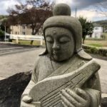 引っ越し当日も瞑想頑張るマンな男は誰だ？？？